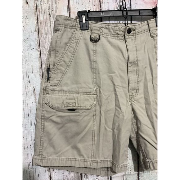 Mountain Cargo Shorts Men’s Size 38 Khaki Chino Shorts ❤️💕 - Picture 2 of 13